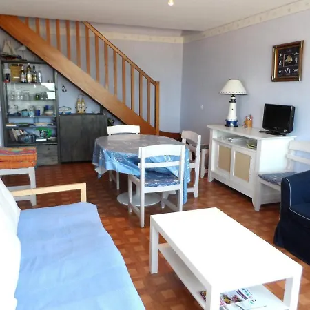 Appartement Cabourg, 3 Pièces, 4 Personnes - Fr-1-487-145 *