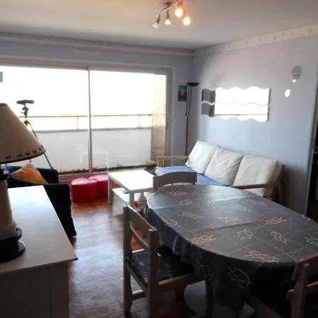 Cabourg, 3 Pièces, 4 Personnes - Fr-1-487-145 Appartement Cabourg