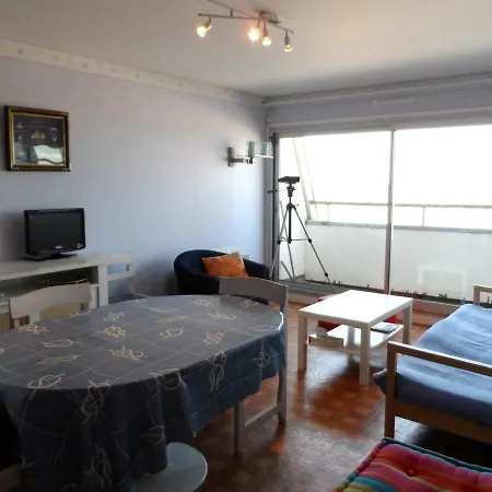 Apartment Avec Terrasse Panoramique, Acceptant Les Animaux, Parking - Fr-1-487-281 *