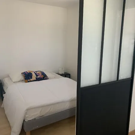 Апартаменты Avec Terrasse Panoramique, Acceptant Les Animaux, Parking - Fr-1-487-281 Кабур