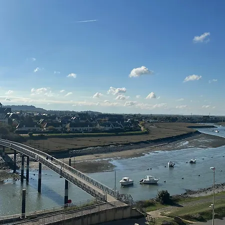 Avec Terrasse Panoramique, Acceptant Les Animaux, Parking - Fr-1-487-281 Appartamento Cabourg